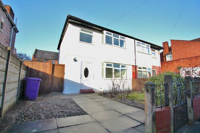 3 Bedroom Semi-Detached House To Rent In Ash Grove, Wavertree, Liverpool, Merseyside, L15