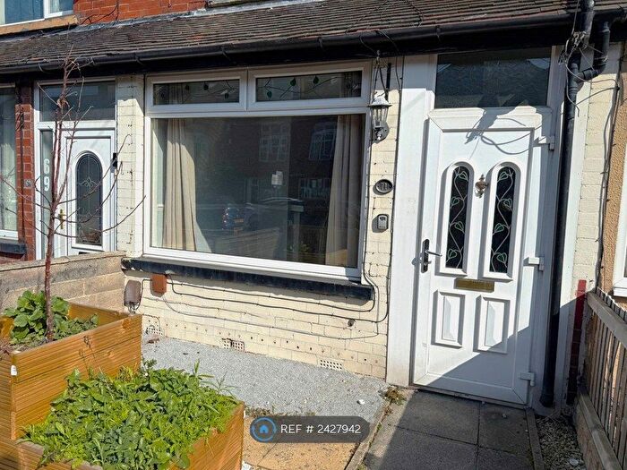 3 Bedroom Terraced House To Rent In Cross Flatts Terrace, Leeds, LS11