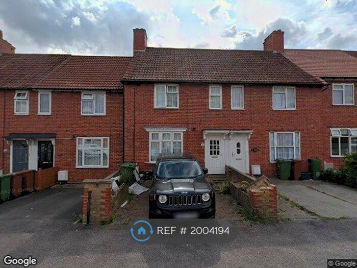 2 Bedroom Terraced House To Rent In Winchcombe Road, Carshalton, SM5