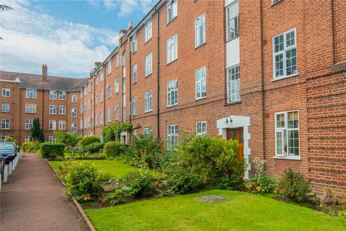 1 Bedroom Flat To Rent In Norbiton Hall, Birkenhead Avenue, Kingston Upon Thames, KT2