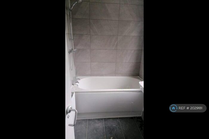 3 Bedroom Terraced House To Rent In Glazier Drive, Neath Hill, Milton Keynes, MK14