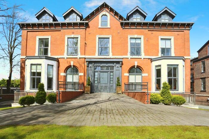 3 Bedroom Flat To Rent In The Beeches, West Didsbury, Manchester, M20