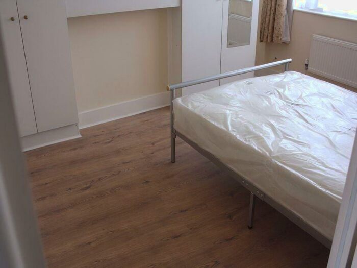 1 Bedroom Flat To Rent In St Pauls Avenue, Harrow, HA3