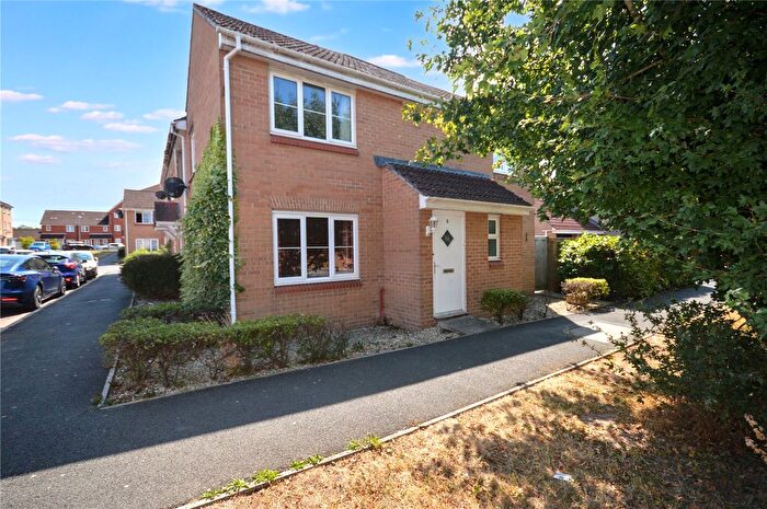3 Bedroom End Of Terrace House For Sale In Angus Way, Bridgwater, Somerset, TA6
