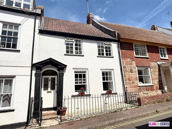 3 Bedroom Terraced House For Sale In North Street, Exmouth, EX8