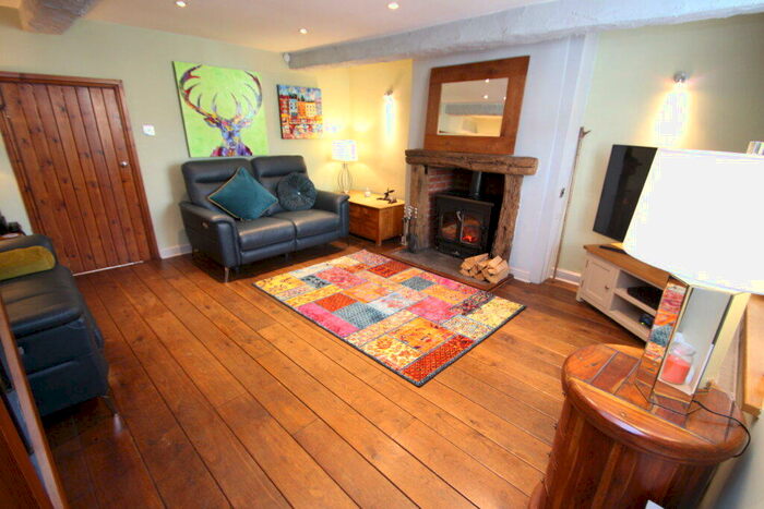 2 Bedroom Cottage For Sale In Manchester Road, Dunnockshaw, Burnley, BB11