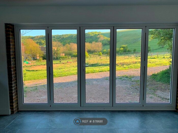 2 Bedroom Detached House To Rent In Rottingdean, Brighton, BN2