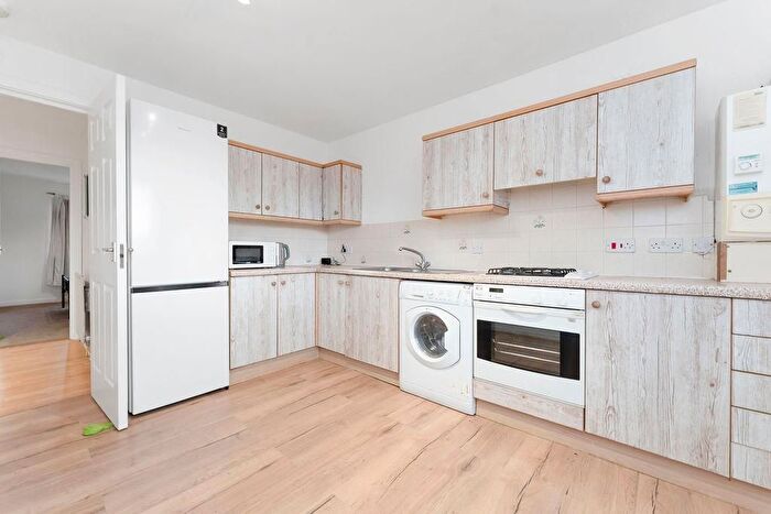 2 Bedroom Flat To Rent In Moray Park Terrace, Edinburgh, EH7