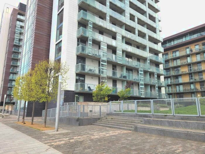 2 Bedroom Flat To Rent In Meadowside Quay Walk, Glasgow, G11