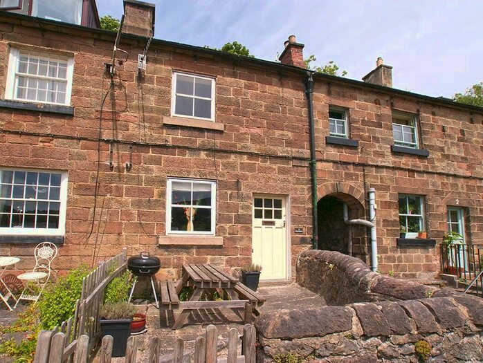 2 Bedroom Cottage To Rent In Mount Pleasant, Scarthin, Cromford, Matlock, DE4