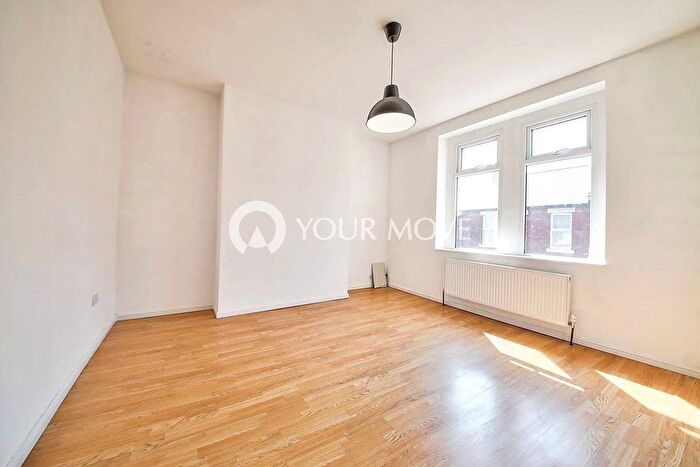 2 Bedroom Flat For Sale In Barrasford Street, Wallsend, Tyne And Wear, NE28