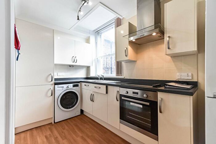 1 Bedroom Flat To Rent In Friary Chambers, Whitefriargate, Hull, East Yorkshire, HU1