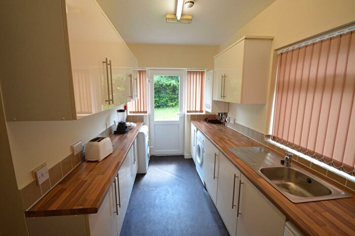 6 Bedroom Semi-Detached House To Rent In Saint Anne's Road, Leeds, LS6