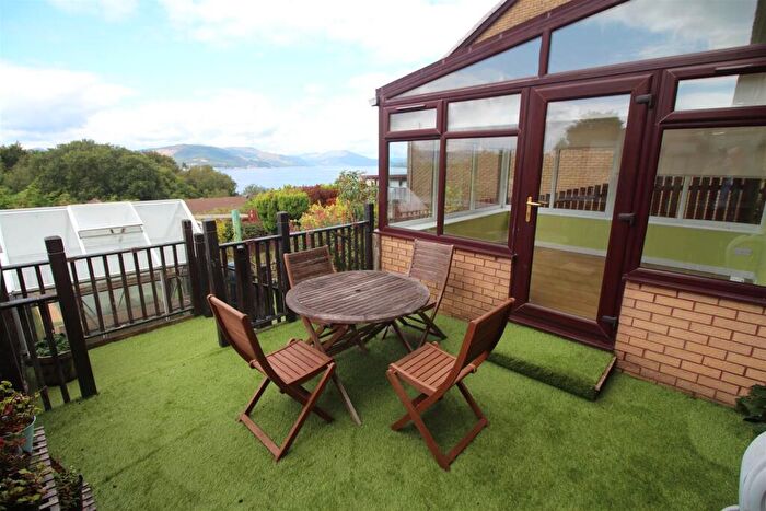 2 Bedroom Flat For Sale In Doune Gardens, Gourock, PA19