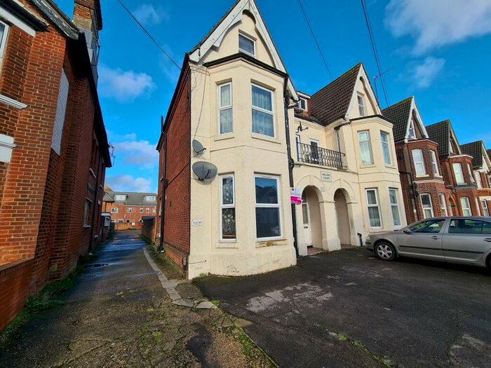 1 Bedroom Maisonette To Rent In Howard Road, Shirley, SO15