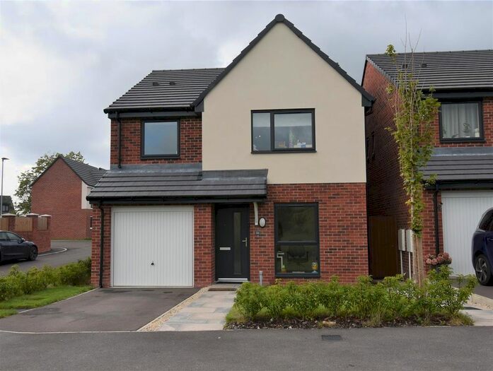 4 Bedroom Detached House To Rent In Henry Mason Place, Stoke-On-Trent, ST2