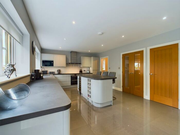 5 Bedroom Detached House For Sale In The Plantation, Undy, Caldicot, Monmouthshire, NP26