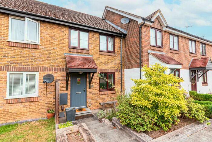 2 Bedroom Terraced House To Rent In Trefoil Close, Wokingham, RG40