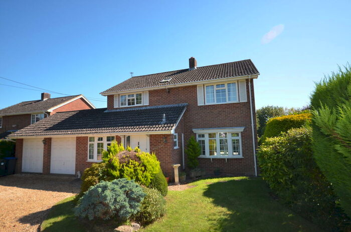 4 Bedroom Detached House For Sale In Brickworth Road, Whiteparish, Salisbury, Wiltshire, SP5