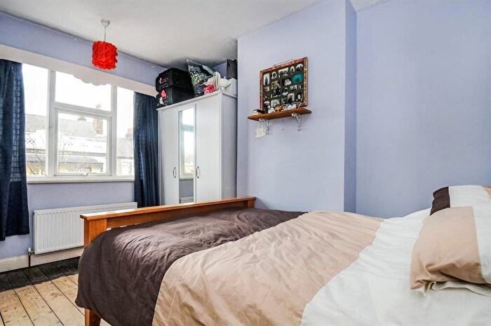 3 Bedroom Terraced House To Rent In Purley Way, Croydon, CR0