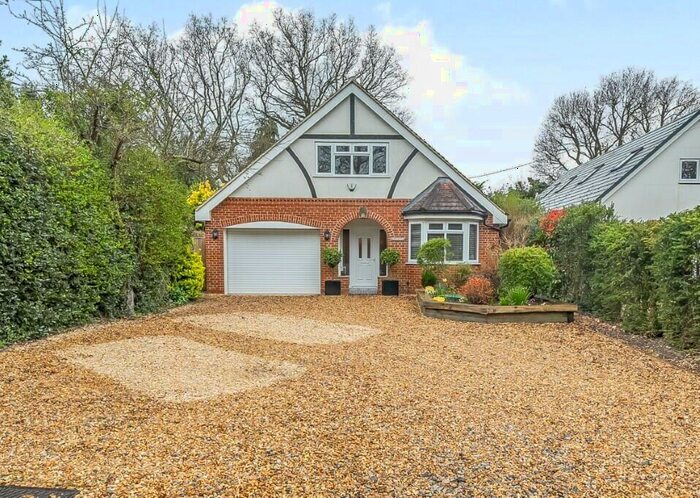 4 Bedroom Detached House For Sale In Newtown, Upper Basildon, Reading, Berkshire, RG8