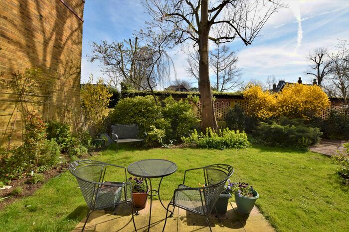 2 Bedroom Flat To Rent In Primrose House, Kew Road, Kew, TW9