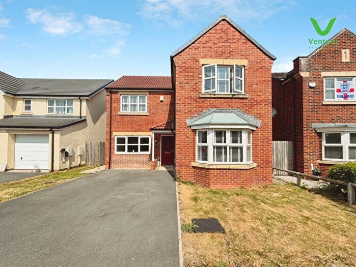 3 Bedroom Detached House For Sale In Tolmie Close, Spennymoor, DL16
