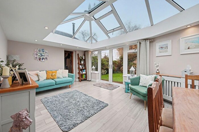 3 Bedroom Detached Bungalow For Sale In Twynhams Hill, Shirrell Heath, SO32