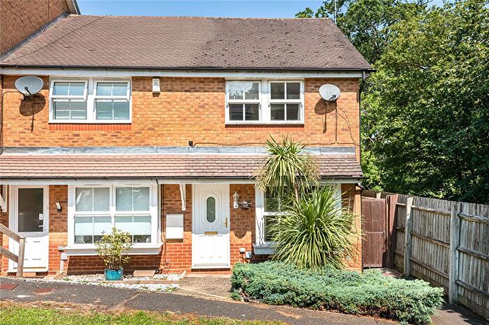 2 Bedroom End Terrace House For Sale In Poultney Close, Shenley, Radlett, Hertfordshire, WD7