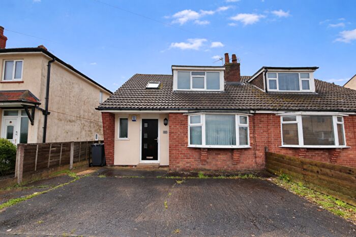 3 Bedroom Bungalow For Sale In Manor Drive, Cleveleys, FY5