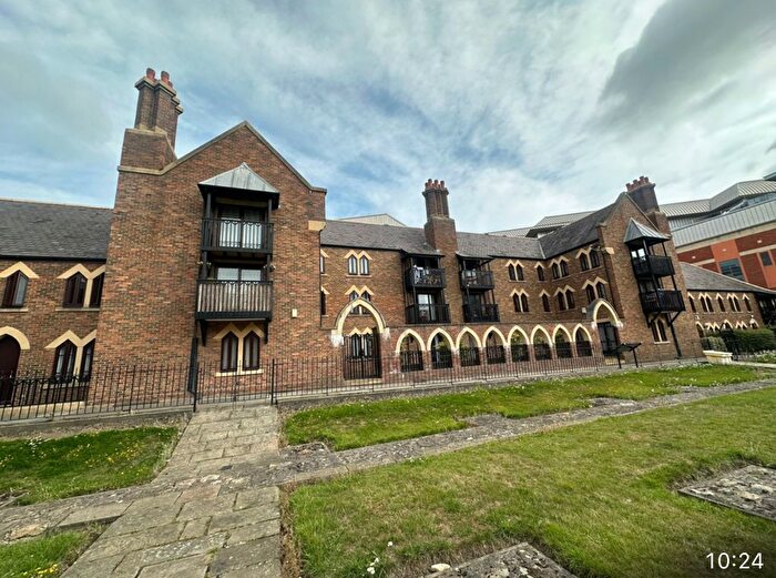 2 Bedroom Flat To Rent In Jacobin Chare, Newcastle, NE1