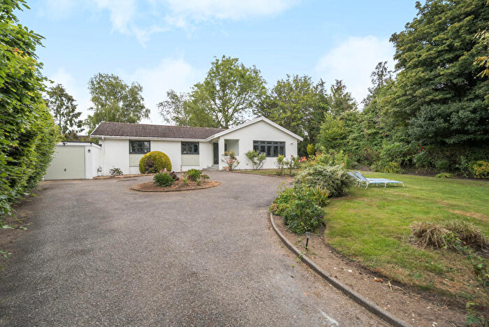 3 Bedroom Bungalow For Sale In Send Barns Lane, Send, Woking, GU23