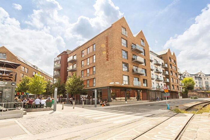 2 Bedroom Apartment To Rent In Wapping Wharf, Bristol, BS1