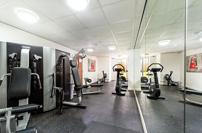 Apartment To Rent In Park Street, Luton, LU1