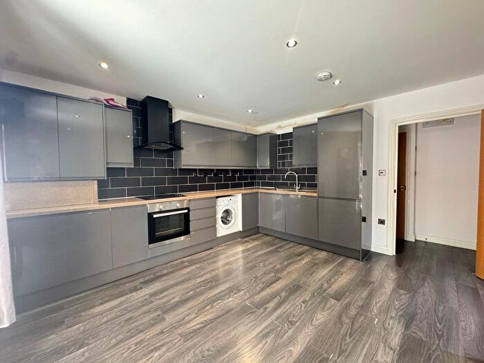 4 Bedroom Maisonette To Rent In White Horse Road, London, E1