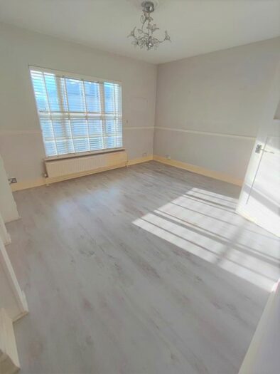 1 Bedroom Flat To Rent In London Road, Southborough, Tunbridge Wells, TN4