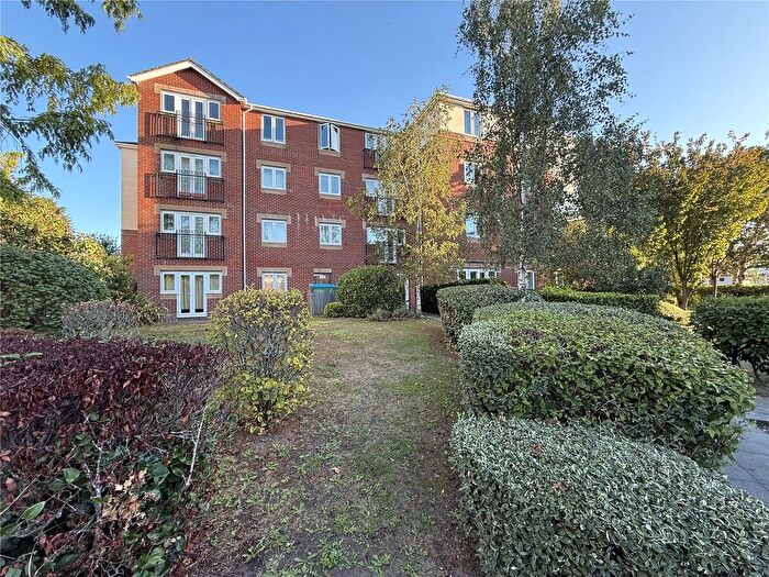 2 Bedroom Flat To Rent In West End Road, Southampton, Hampshire, SO18