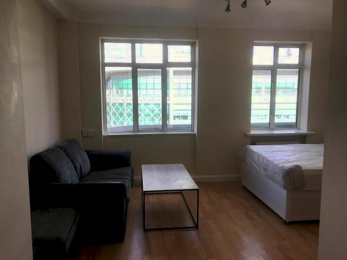 Studio To Rent In Warren Court, Euston Road, NW1