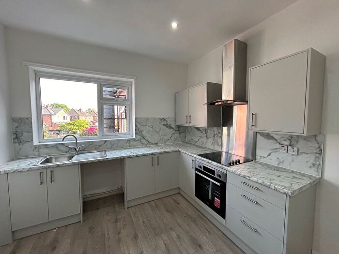 2 Bedroom Flat To Rent In Marsland Road, Sale, M33
