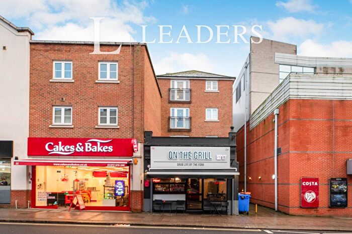 2 Bedroom Flat To Rent In Maple Gardens, - Upper High Street, Epsom, KT17