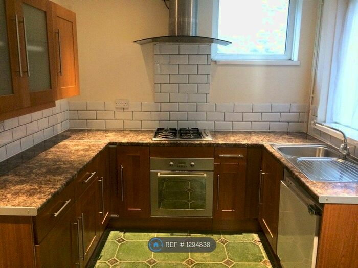 3 Bedroom Terraced House To Rent In Windmill Terrace, St. Thomas, Swansea, SA1