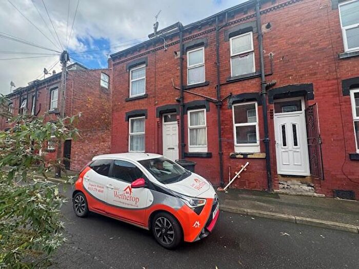 2 Bedroom Terraced House To Rent In Edgware Street, Leeds, West Yorkshire, LS8