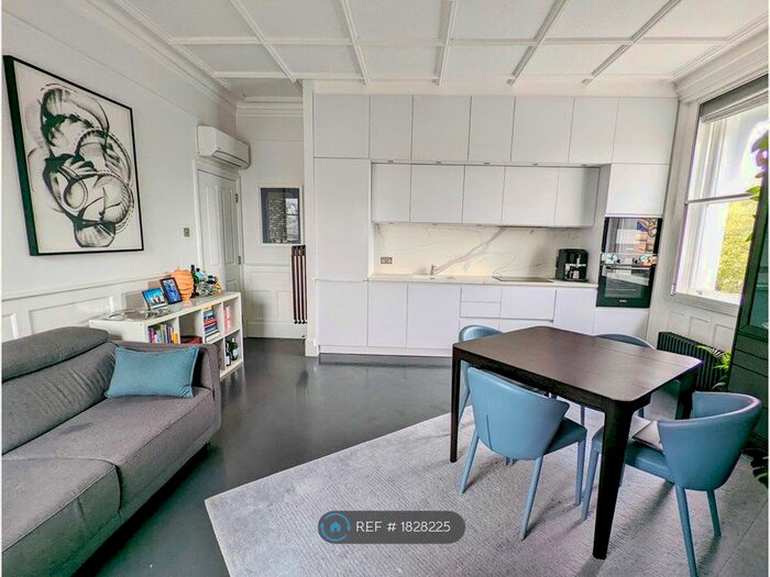 1 Bedroom Flat To Rent In West Smithfield, London, EC1A