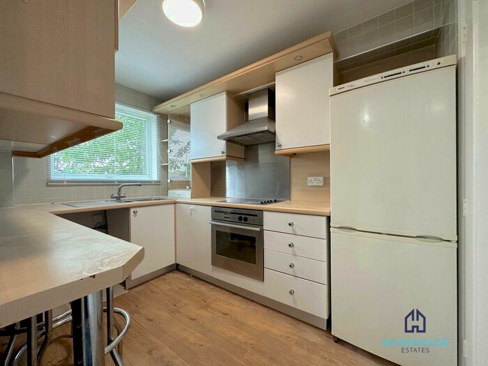 1 Bedroom Flat To Rent In Berners Way, Broxbourne, EN10