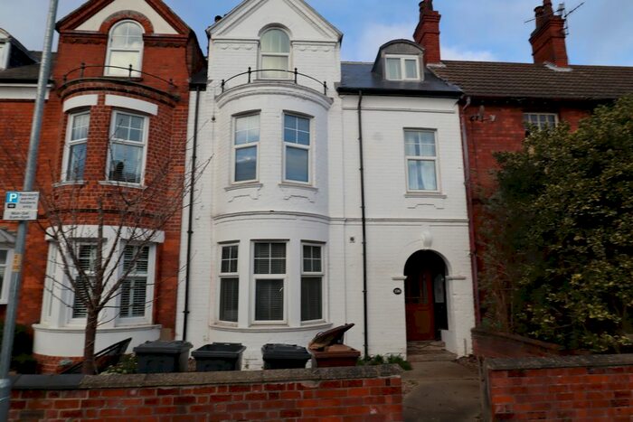 1 Bedroom Flat To Rent In West Parade, Lincoln, LN1