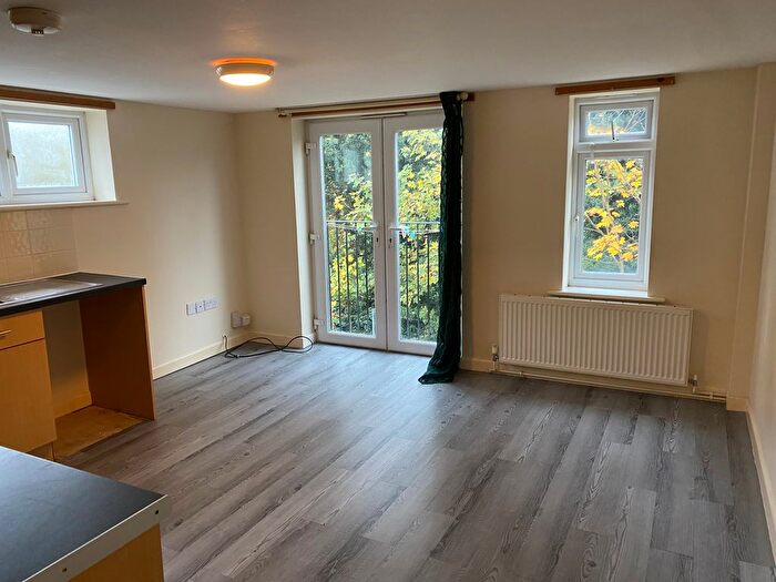 1 Bedroom Flat To Rent In Winchester Avenue, Leicester, LE3