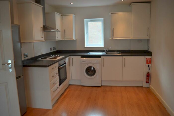 1 Bedroom Flat To Rent In High Road Leyton, E10