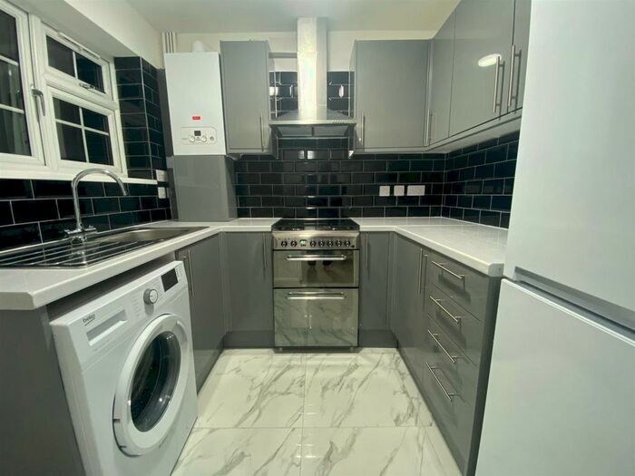 3 Bedroom Semi-Detached House To Rent In Godolphin Road, Slough, SL1