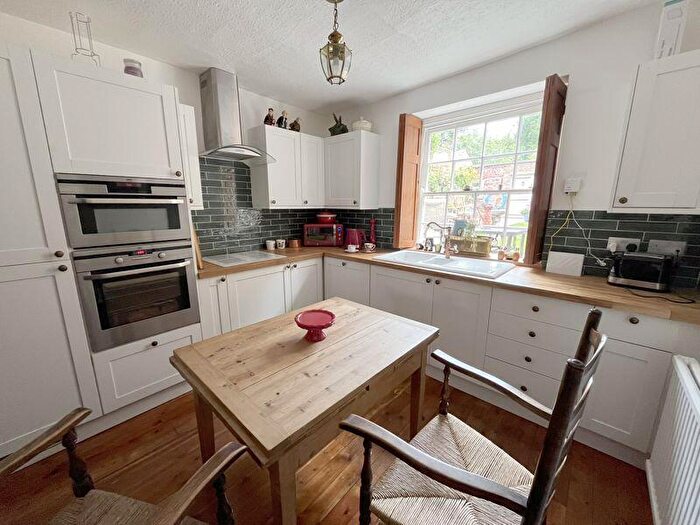 3 Bedroom Terraced House For Sale In Fisher Street, Sandwich, CT13