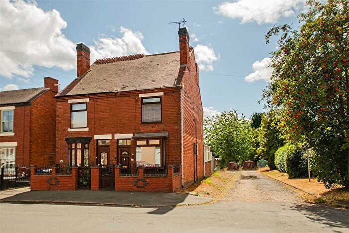 3 Bedroom Semi-Detached House For Sale In St Johns Road, Cannock, WS11